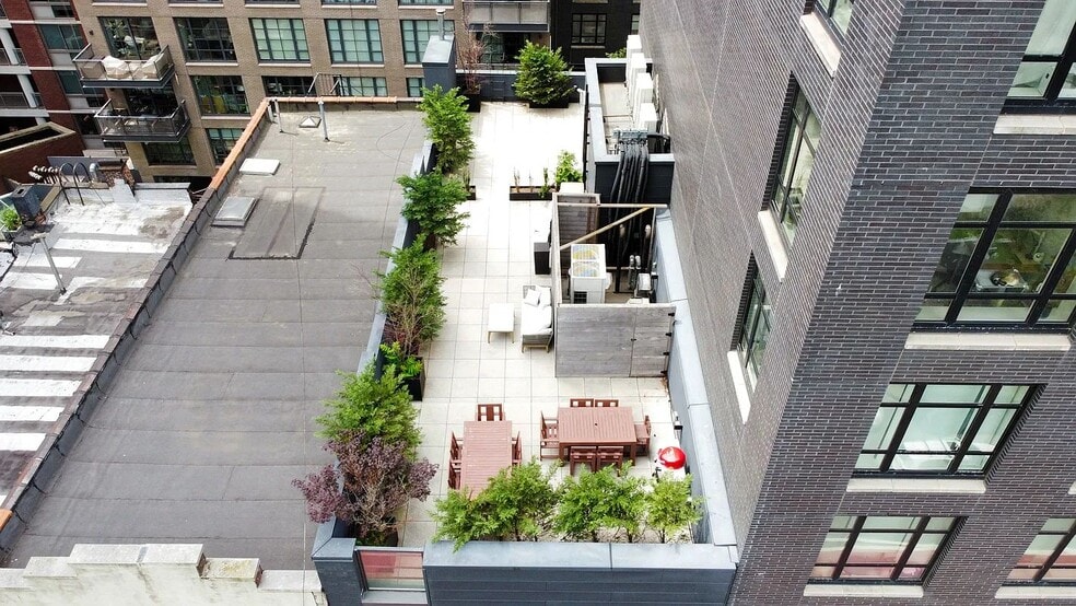 More Photos Of 222 Livingston St, Brooklyn Multifamily For Sale