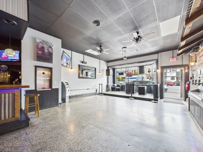 More Photos Of 38 Seneca St, Geneva Storefront Retail Office For Sale