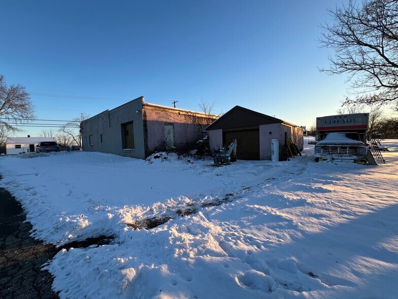 More Photos Of 2164 Guffey Rd, Irwin Supermarket For Sale