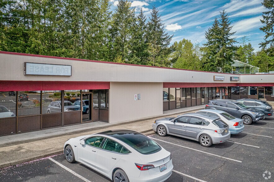 More Photos Of 32717 1st Ave S, Federal Way General Retail For Lease