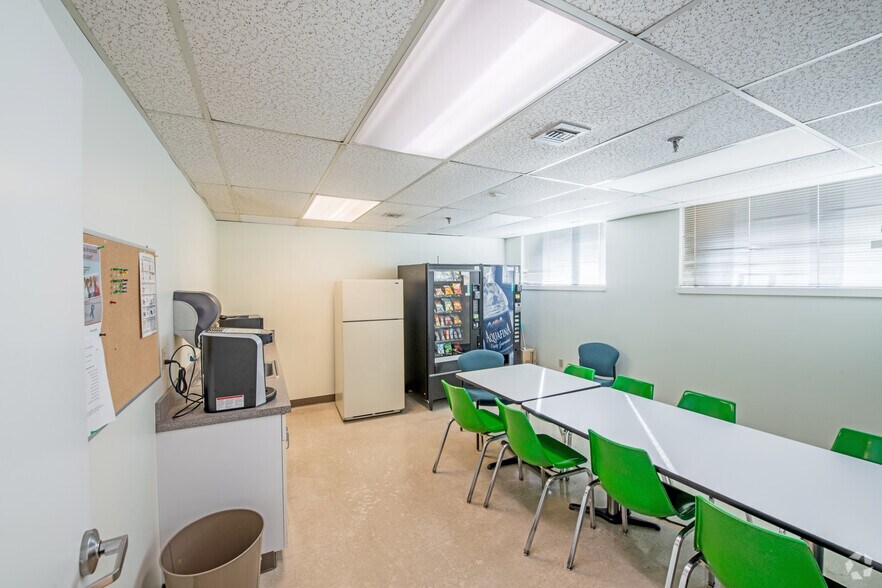 More Photos Of 45 Willard Ave, Providence Medical For Sale