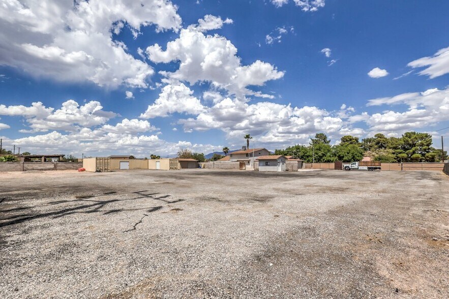 More Photos Of 3850 Leon Ave, Las Vegas Service For Sale