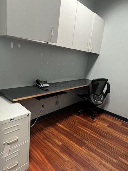 More Photos Of 6361-6367 Glenway Ave, Cincinnati Storefront Retail Office For Lease