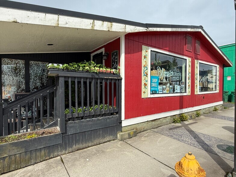 More Photos Of 307 N Nordic Dr, Petersburg Storefront For Sale