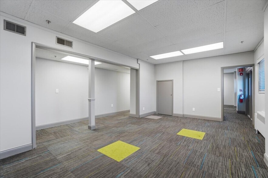 More Photos Of 175 E Broadway Ave, Westerville Office For Lease