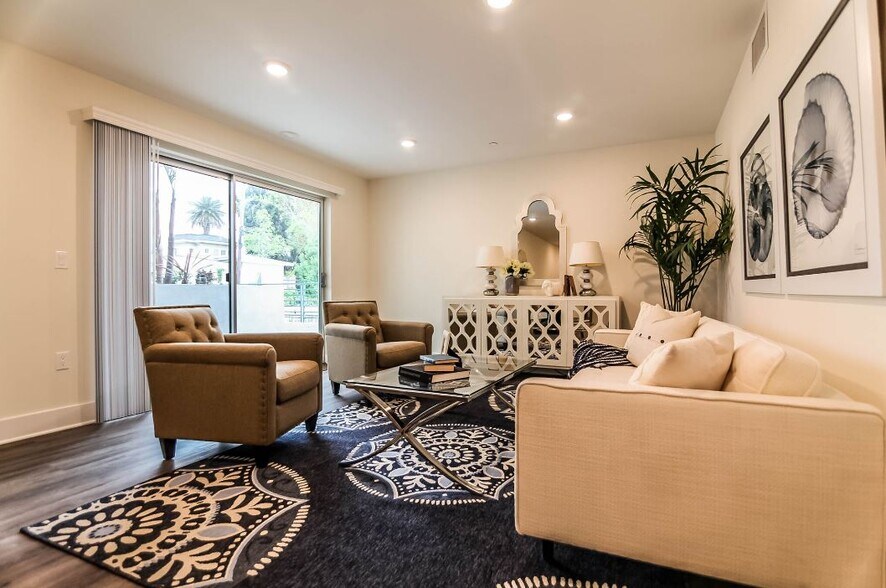 More Photos Of 5026 Rosewood Ave, Los Angeles Apartments For Sale