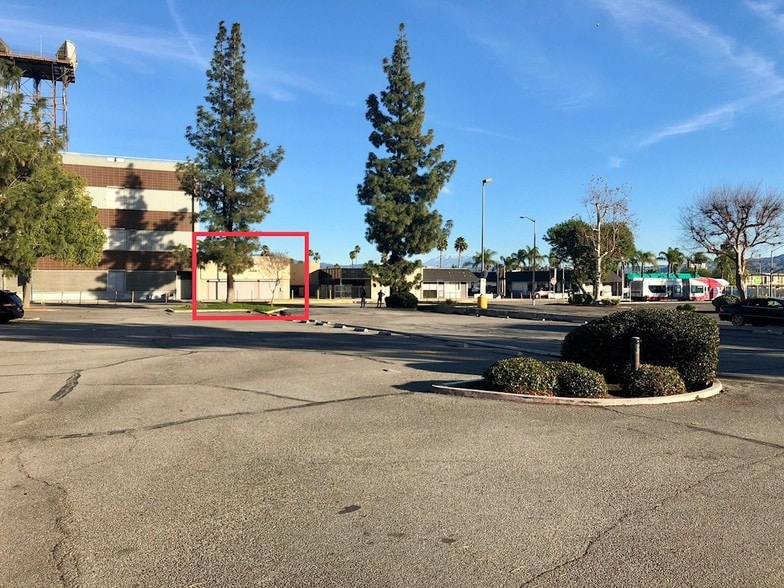 More Photos Of 157-159 N E St, San Bernardino Storefront Retail Office For Sale