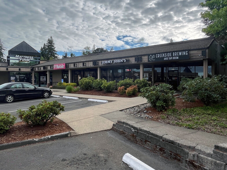 Primary Photo Of 8610-8840 SW Hall Blvd, Beaverton General Retail For Lease