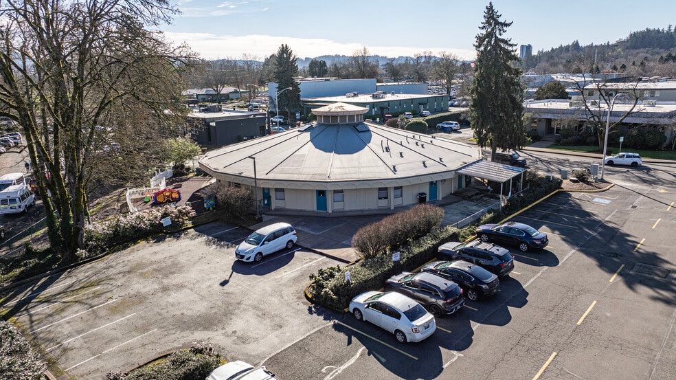More Photos Of 86 Centennial Loop, Eugene Office For Sale