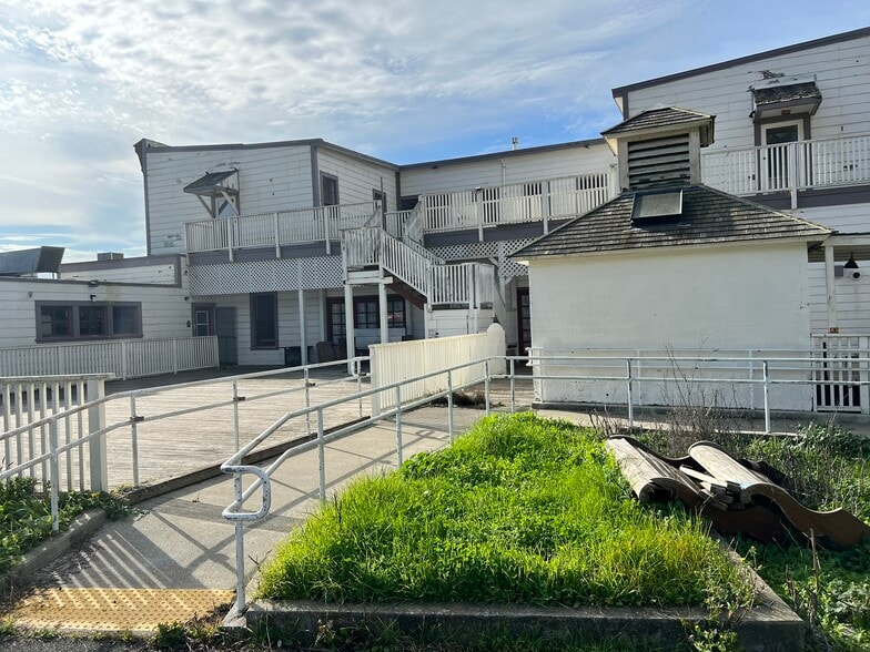 More Photos Of 39301 S US Hwy 1, Gualala Hotel For Sale