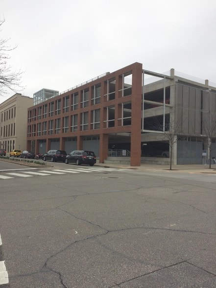 More Photos Of 424-436 Washington St, Columbus Office Residential For Lease