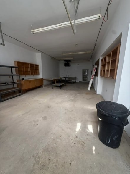 More Photos Of 2110-2112 Stone St, Port Huron Office Residential For Lease