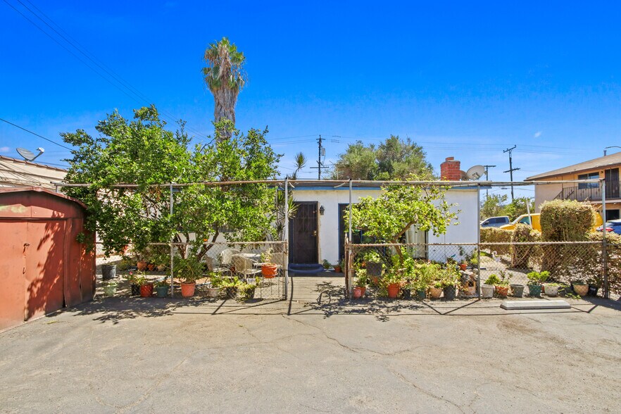 More Photos Of 5503-5509 Maywood Ave, Maywood Apartments For Sale