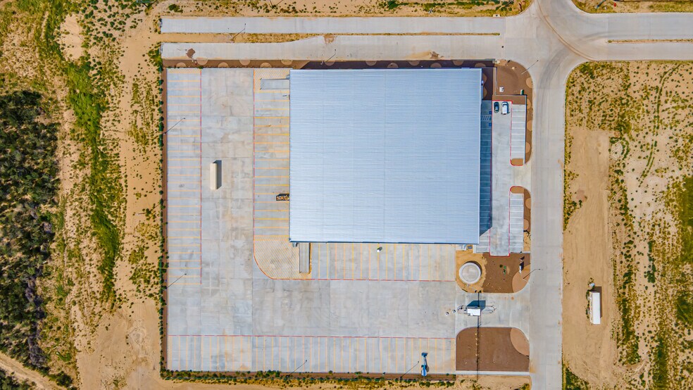 More Photos Of Maritime Loop, Laredo Warehouse For Lease