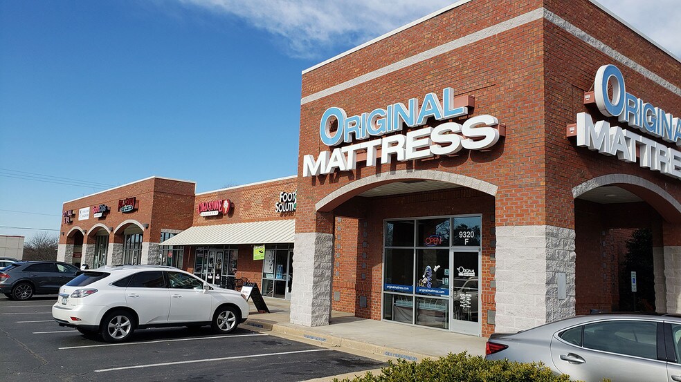 More Photos Of 9320 W Broad St, Richmond Freestanding For Lease