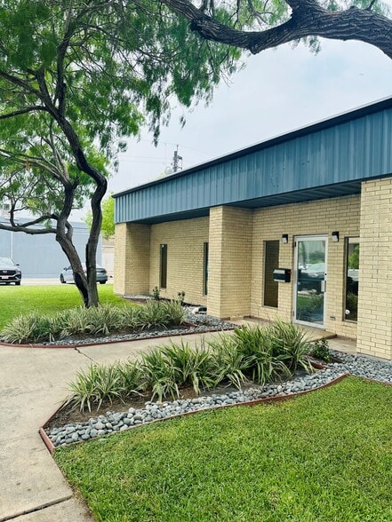 More Photos Of 4506 Corona Dr, Corpus Christi Office For Lease