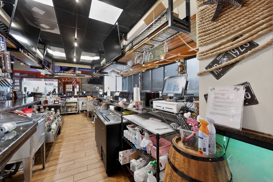 More Photos Of 3625 Hillsborough St, Raleigh Restaurant For Lease