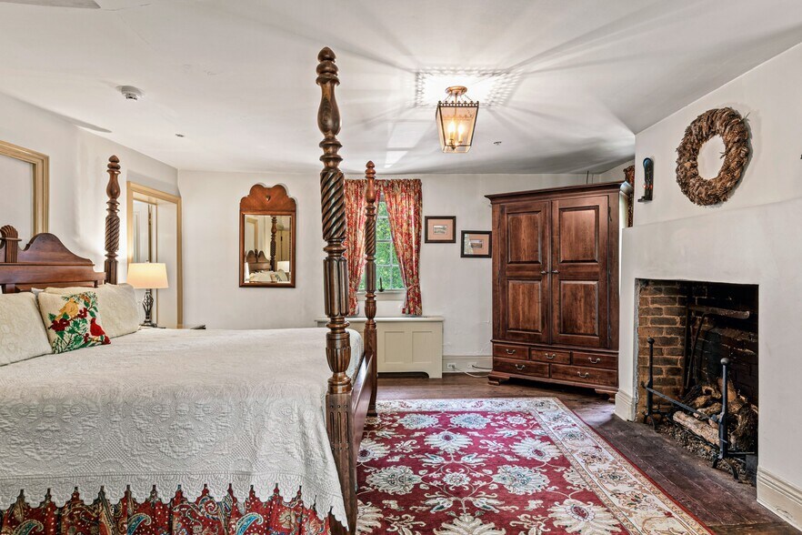 More Photos Of 803 S Main St, Winston-Salem Hospitality For Sale