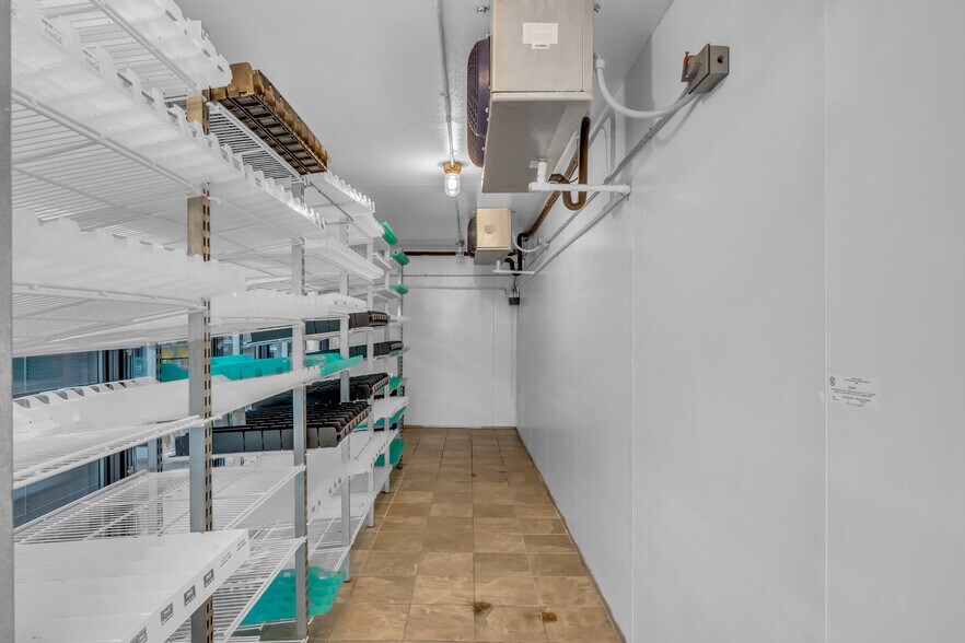 More Photos Of 288 Washington St, Peabody Convenience Store For Sale