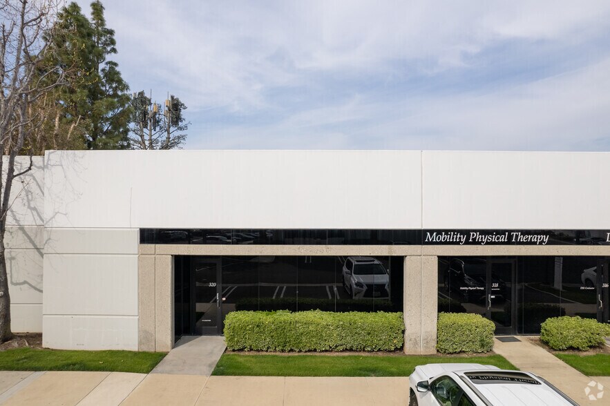 More Photos Of 3002 Dow Ave, Tustin Light Manufacturing For Lease