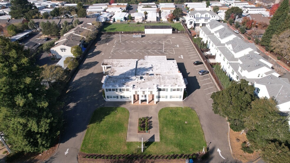 More Photos Of 4321 Sonoma Hwy, Santa Rosa Funeral Home For Sale