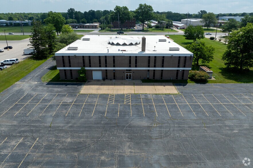 More Photos Of 10100 Brecksville Rd, Brecksville Office For Lease