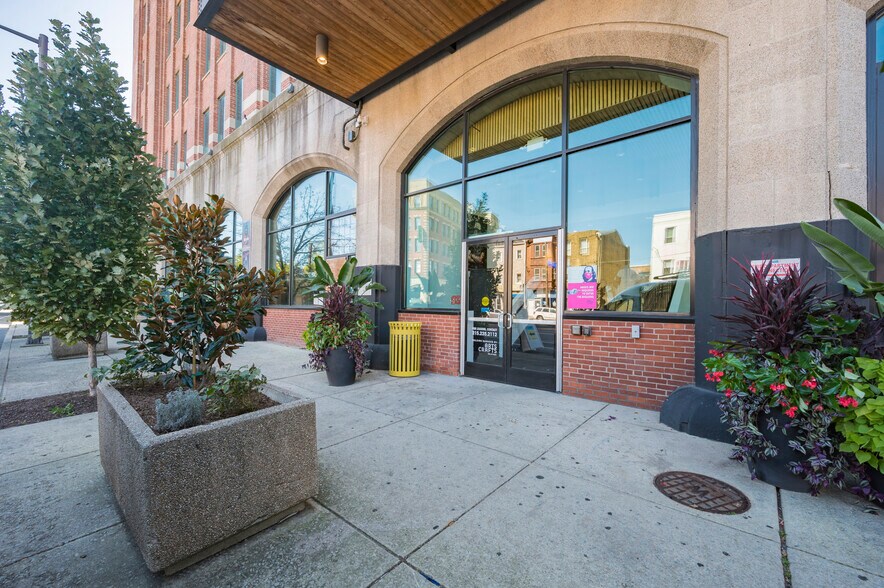 More Photos Of 990 Spring Garden St, Philadelphia Loft Creative Space For Lease