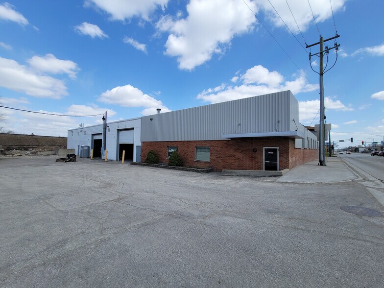 More Photos Of 9600 W Ogden Ave, La Grange Warehouse For Lease