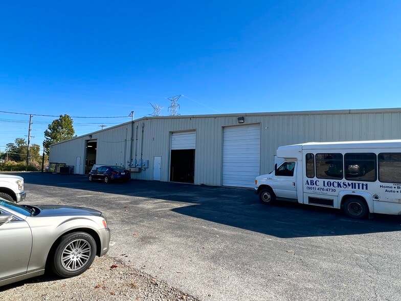 More Photos Of 2239 Whitten Rd, Memphis Light Distribution For Sale