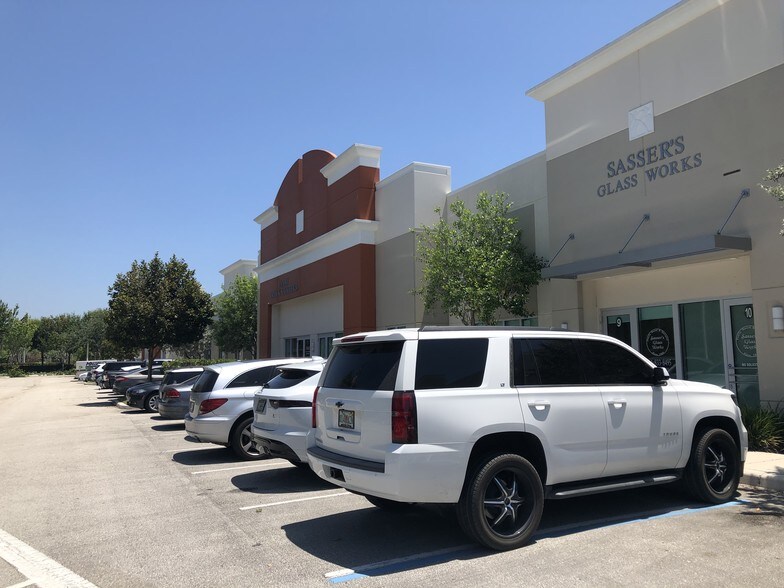 More Photos Of 2253 Vista Pky, West Palm Beach Unknown For Lease