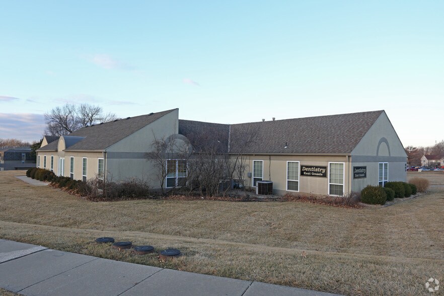 More Photos Of 501 N Mur Len Rd, Olathe Medical For Lease