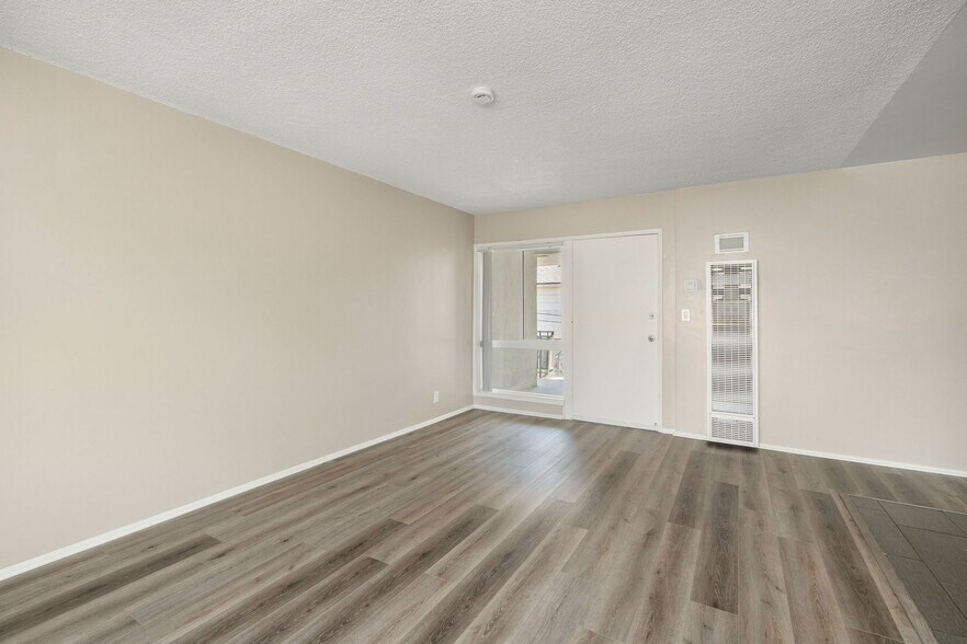 More Photos Of 939 Pacific Ave, Long Beach Apartments For Sale