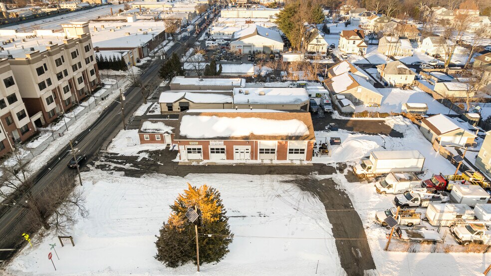 More Photos Of 141 Lincoln Blvd, Middlesex Auto Repair For Sale