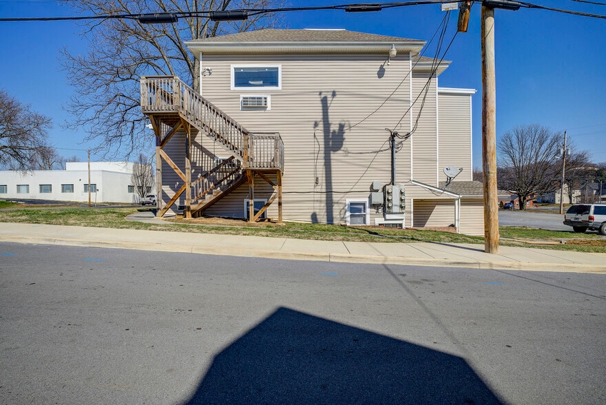 More Photos Of 200/204/206 Watauga Ave, Johnson City Apartments For Sale