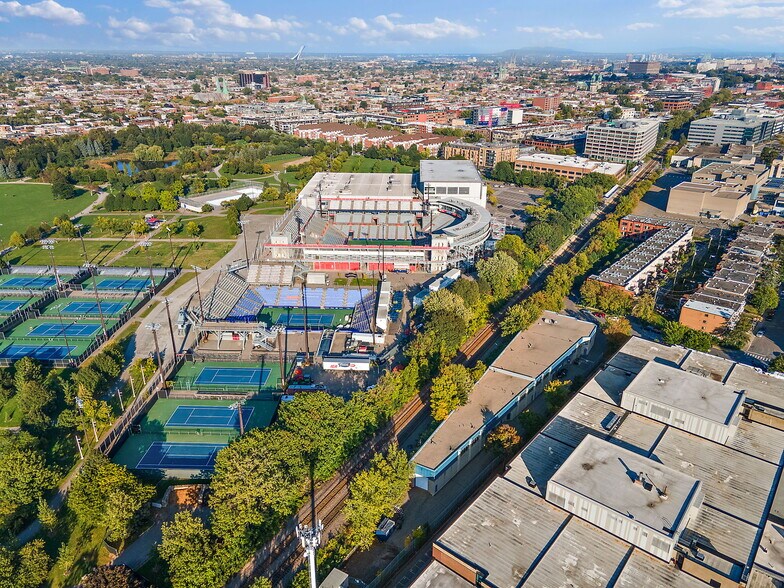 More Photos Of 403-409 Rue Saint-Roch, Montréal Warehouse For Sale