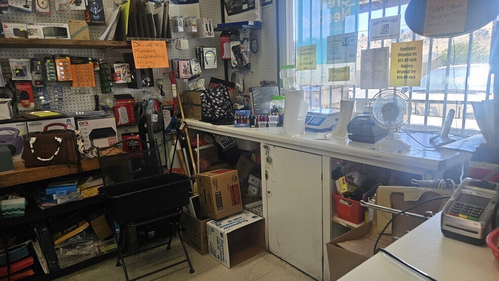 More Photos Of 6408 Lake Isabella Blvd, Lake Isabella Storefront For Sale