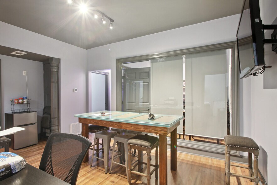 More Photos Of 1104 Music St, New Orleans Hotel For Sale