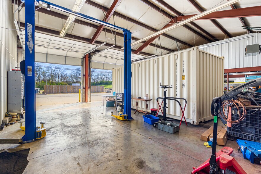 More Photos Of 260 Old Nicholson Rd, Walton Warehouse For Sale