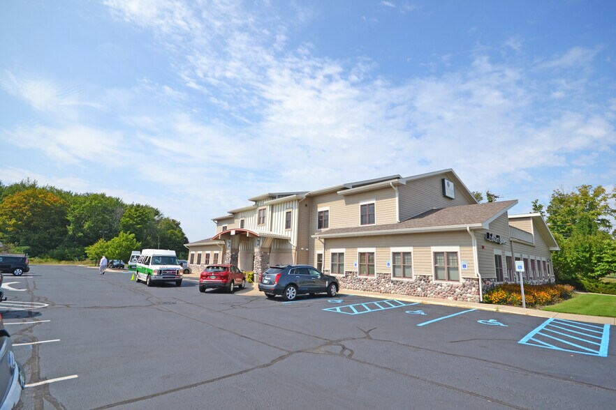 More Photos Of 1195 Wilson Ave NW, Grand Rapids Medical For Lease