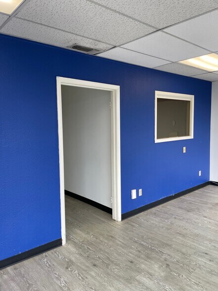 More Photos Of 7305 Boulevard 26, North Richland Hills Storefront Retail Office For Lease