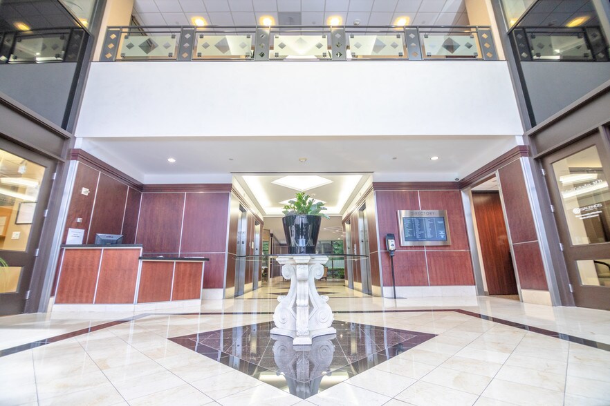 More Photos Of 12201 Merit Dr, Dallas Office For Lease