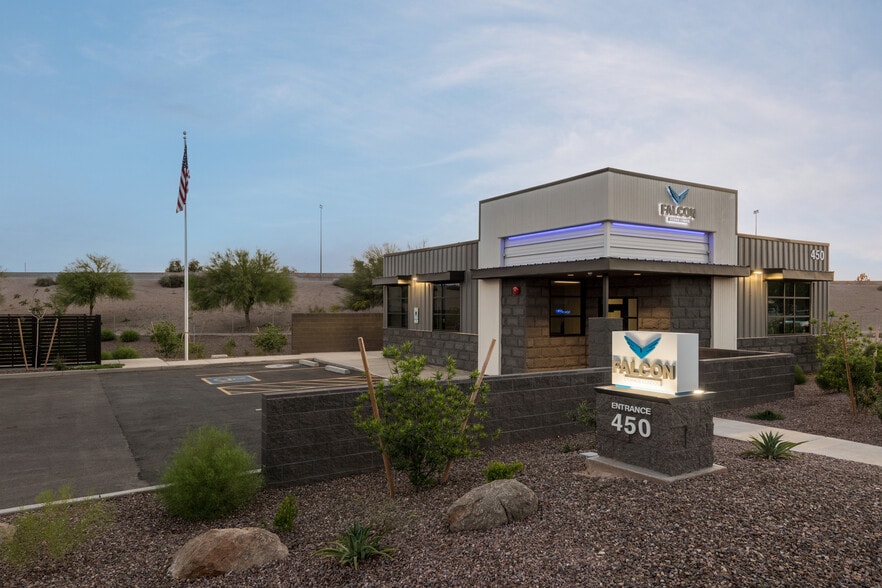 More Photos Of 450 E Willis Rd, Chandler Self Storage For Sale