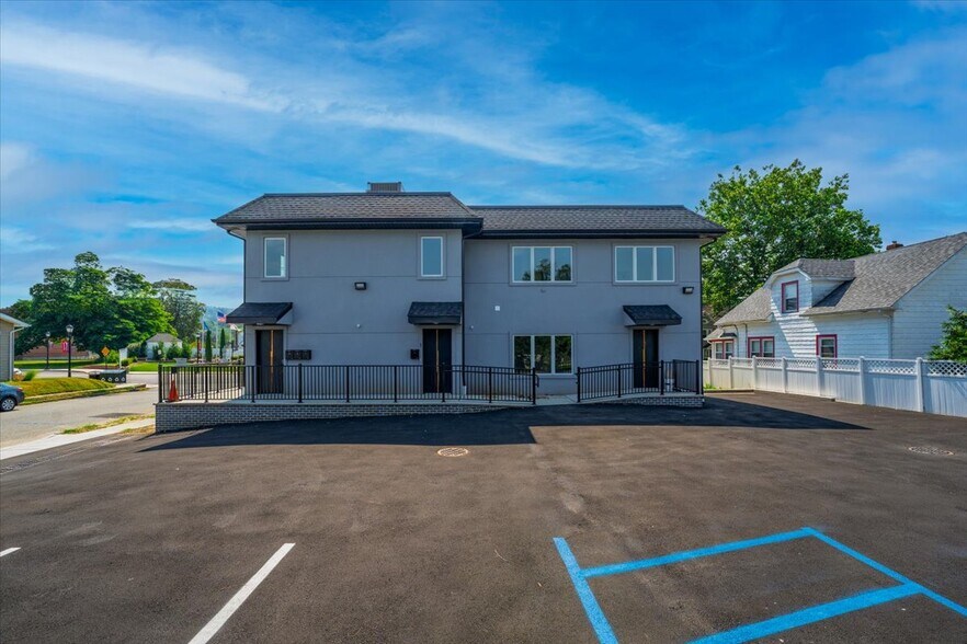 More Photos Of 1108 McBride Ave, Woodland Park Apartments For Sale