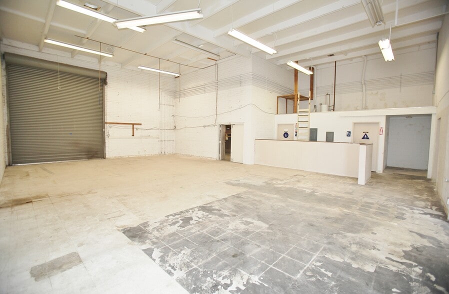 More Photos Of 2739 Castro Valley Blvd, Castro Valley Unknown For Lease