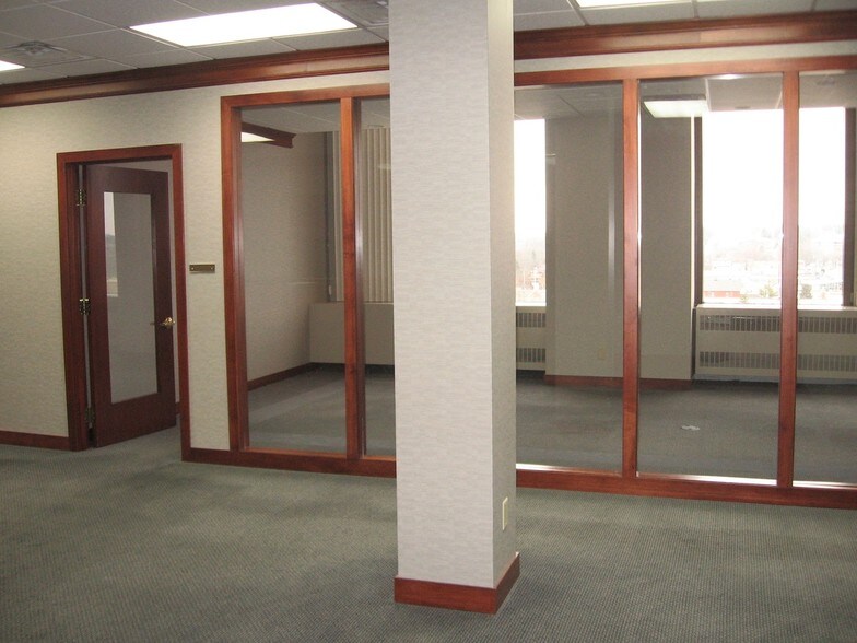 More Photos Of 151 S Rose St, Kalamazoo Medical For Sale