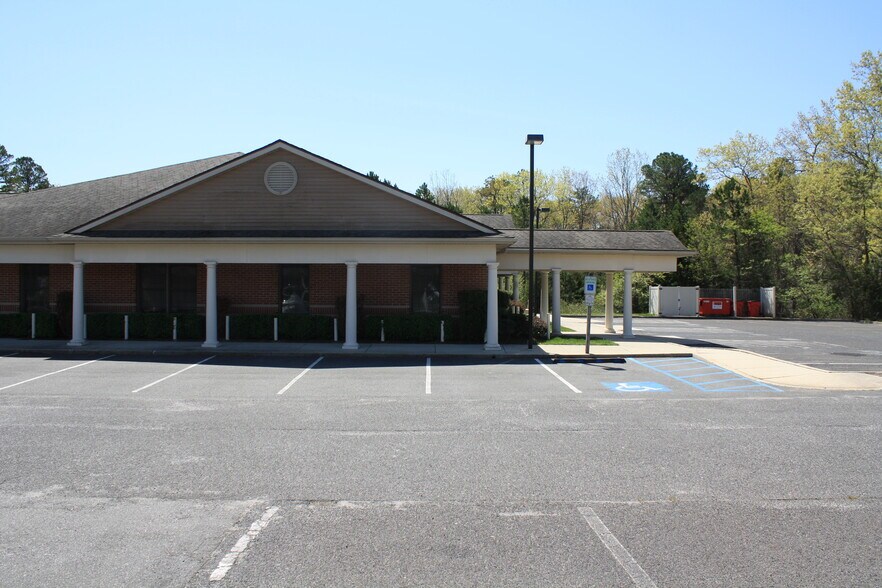 More Photos Of 76 W Jimmie Leeds Rd, Galloway Medical For Lease