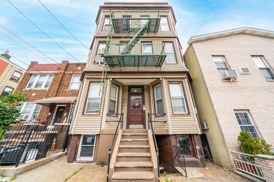 More Photos Of 198 GRIFFITH St, Jersey City Apartments For Sale
