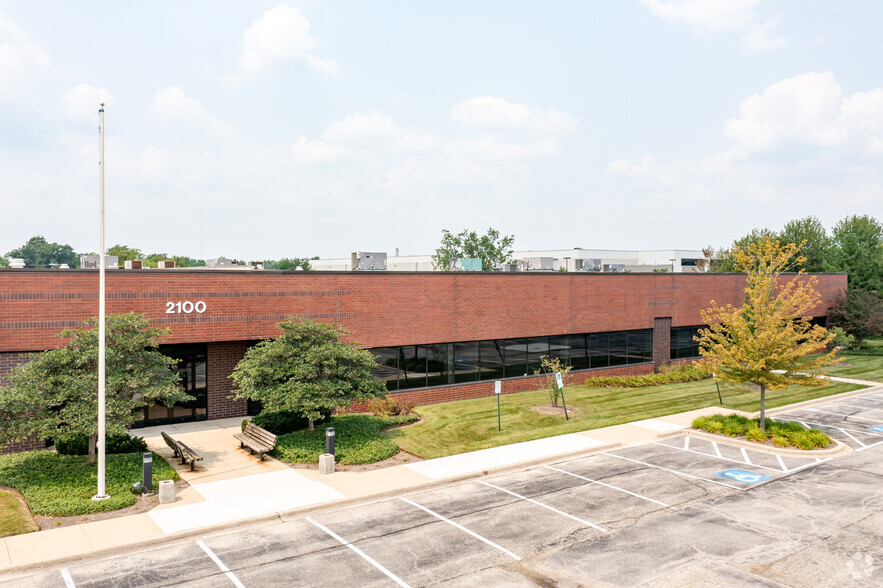 Primary Photo Of 2100 Corporate Dr, Addison Manufacturing For Lease