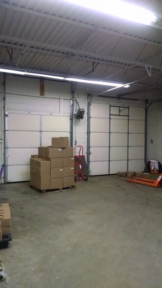 More Photos Of 27 Meadow St, Warwick Warehouse For Sale