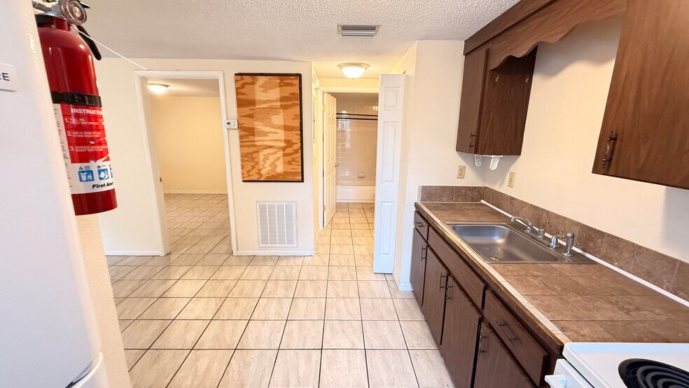 More Photos Of 11613 SE 57th Ave, Belleview Apartments For Sale